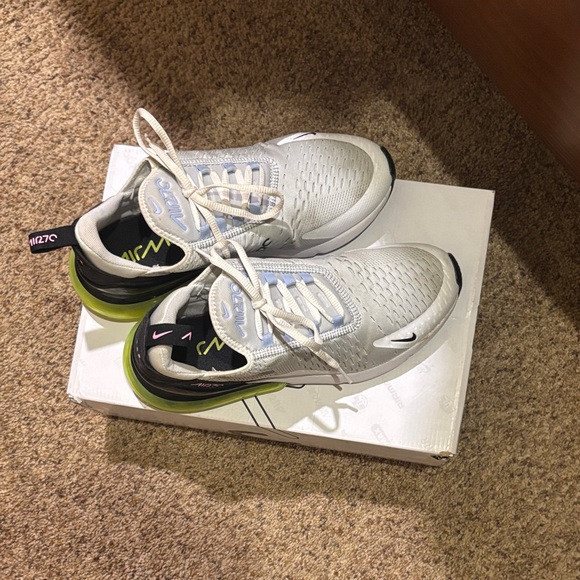 Nike Air Max 270 React in White and Green - Picture 1 of 4